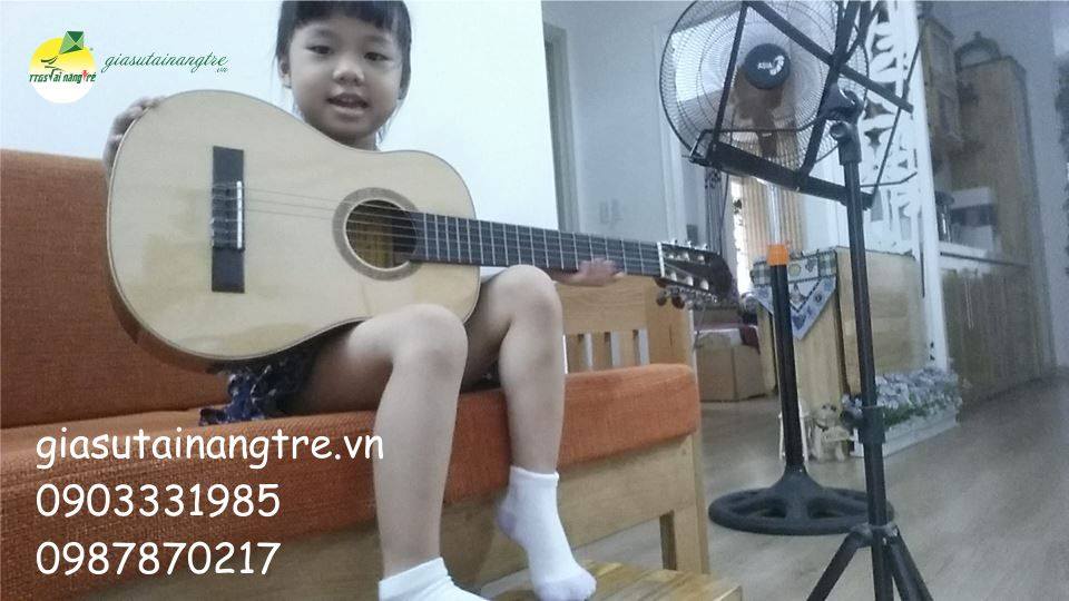 Gia sư dạy đàn Guitar tại quận 6