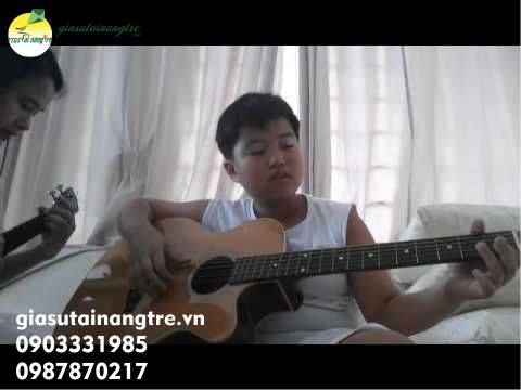 Gia sư dạy đàn Guitar tại quận 2