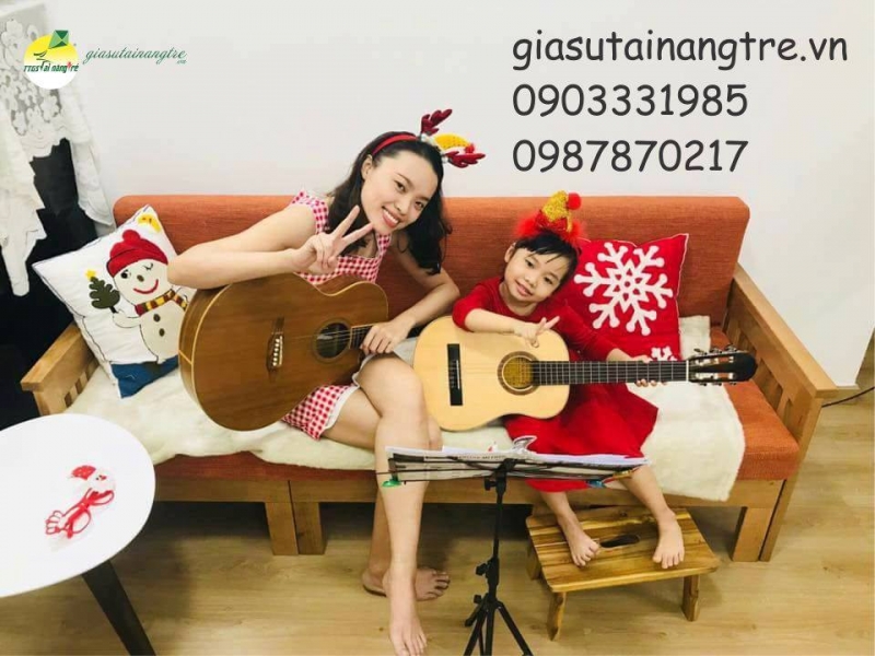 Nhận gia sư đàn Guitar tại nhà